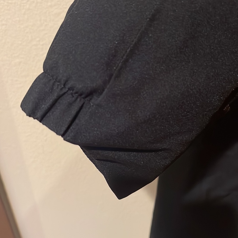 NWT The North Face City Breeze Insulated Parka in Black - Picture 7 of 10